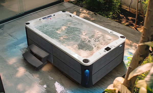 Deck Series Wellington hot tubs for sale